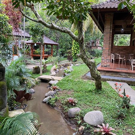 Mayong Bali Villa And Hostel Munduk Exteriör bild