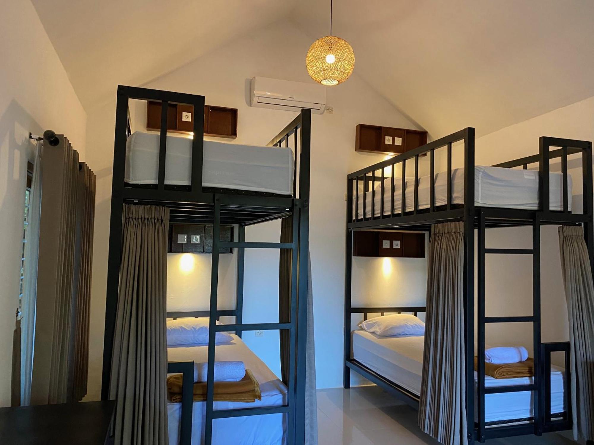Mayong Bali Villa And Hostel Munduk Exteriör bild
